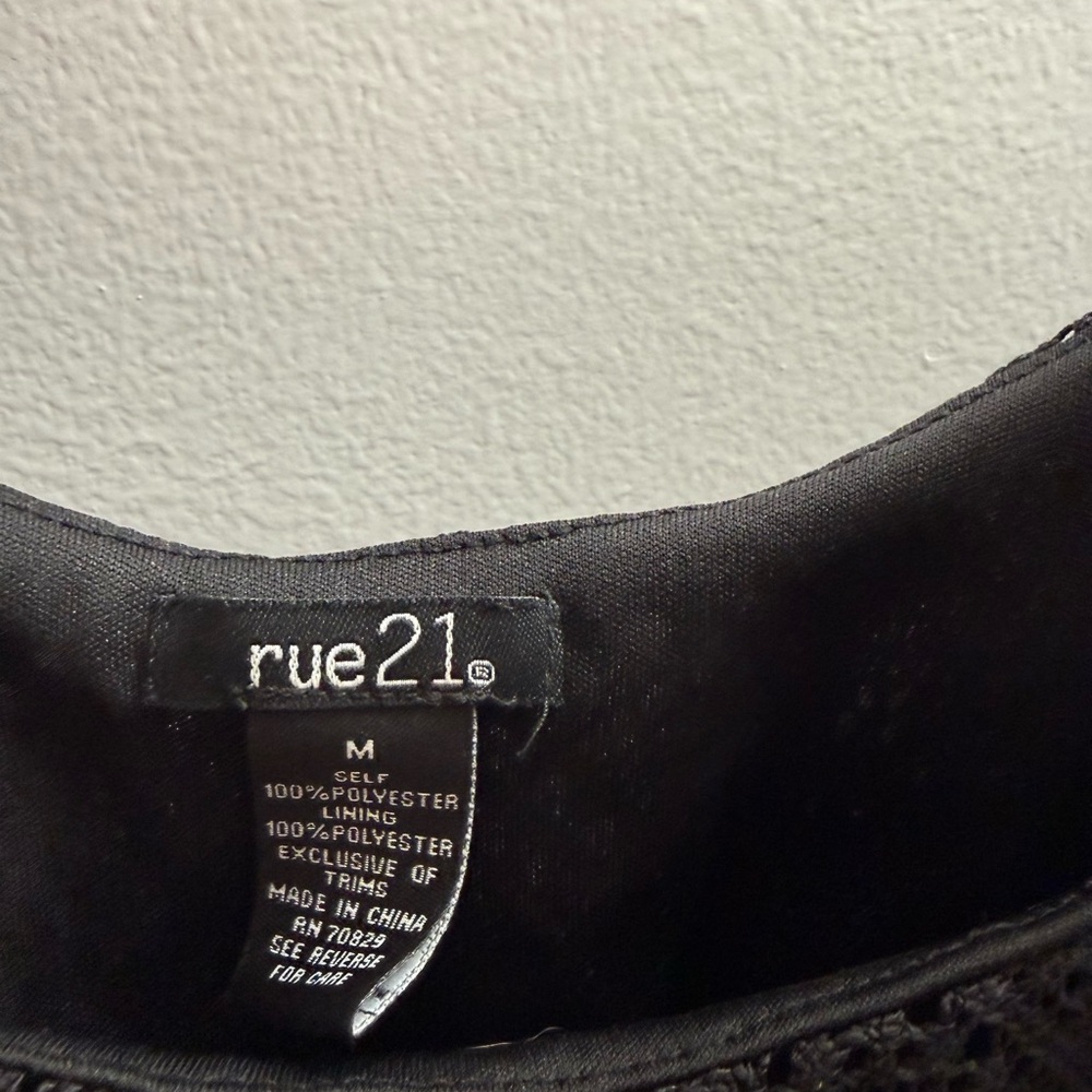 Rue21 Black Lace Tank Top - Picture 2 of 2
